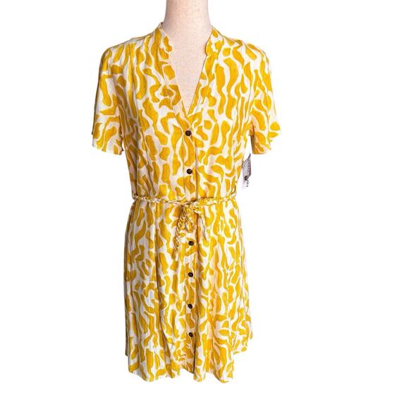 Nine West Size Small Flutter Sleeve Button Front Godet Dress Yellow NEW - Picture 1 of 7
